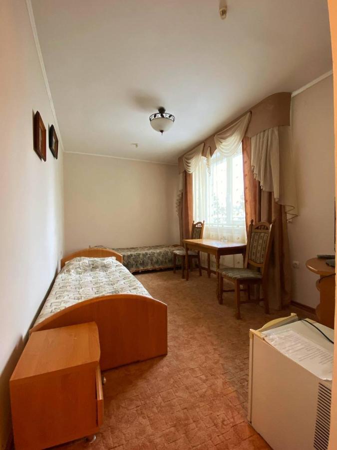 Lemon Hotell Drohobytj Exteriör bild
